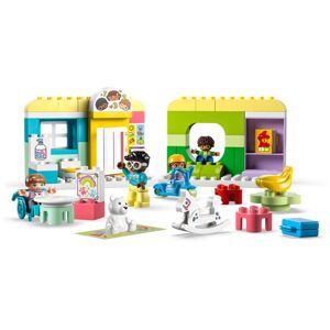 Lego 10992 Life At The Day-Care Cen